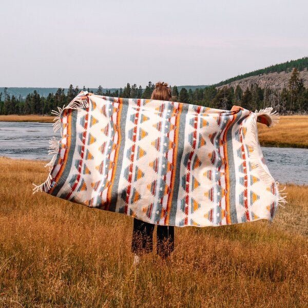 Steppenwolle Picknickdecke ZION in bunten Farben | 100% Mulesingfreie Schurwolle