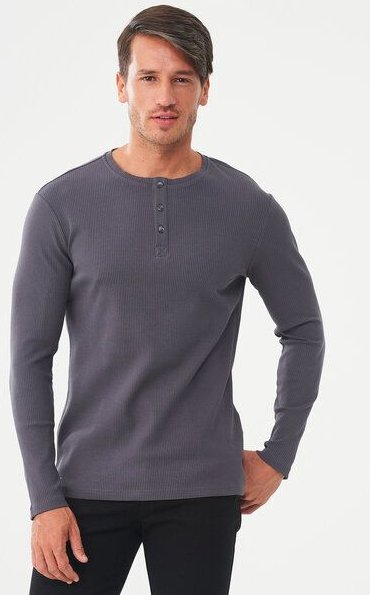 ORGANICATION Geripptes Henley Langarmshirt aus Bio-Baumwolle