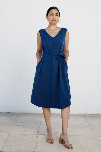 Studio Hertzberg MIDIKLEID "LAU-RAA" AUS TENCEL