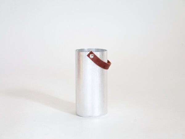 werkvoll by Lena Peter Recycling Feuerlöscher Henkeldose FIRE