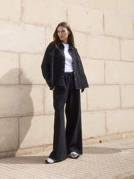 WOTE Black Denim Overshirt aus Bio-Baumwolle