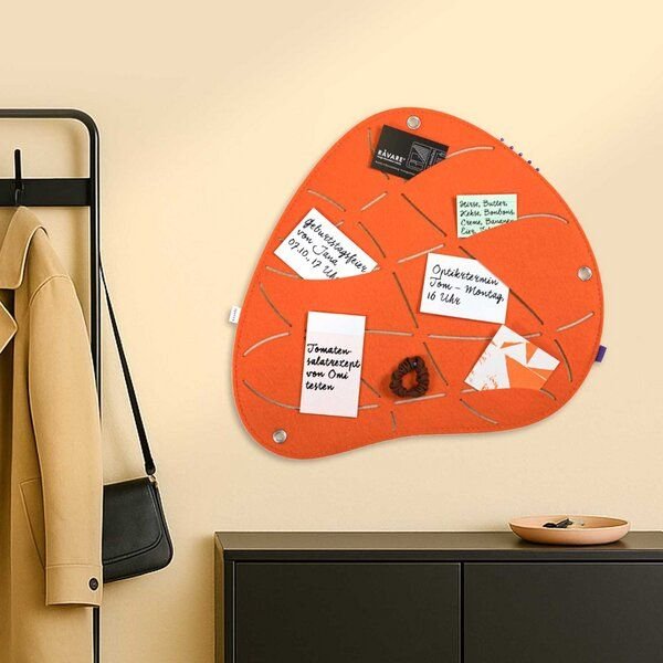 Organische Pinnwand zum Stecken und Pinnen aus Filz, Memoboard mal anders von RÅVARE (OKO-3)