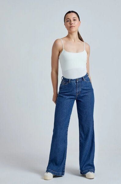Flax and Loom Wide Leg Jeans Modell: Etta