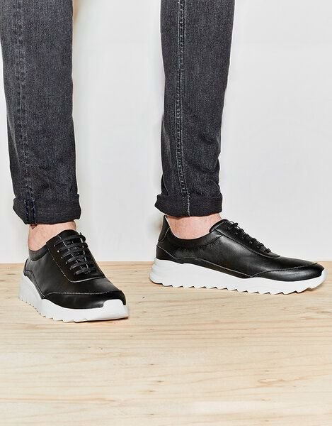 NINE TO FIVE #pedró veganer Sneaker, Herren Runner aus recycelter Mircofaser