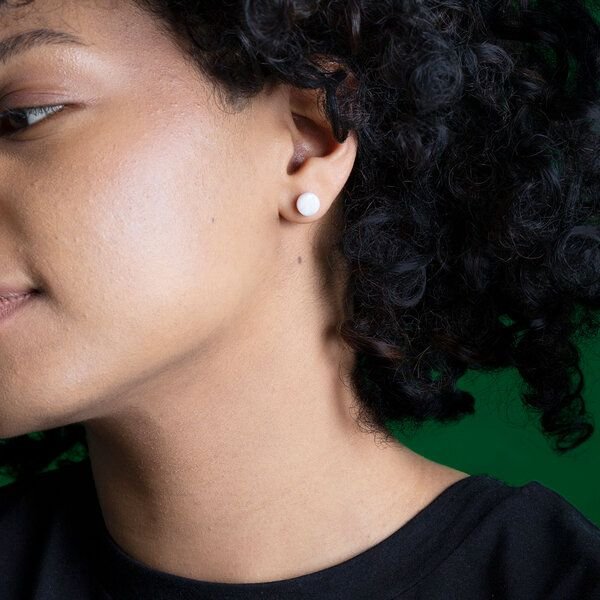 ALEXASCHA Kleine Glas Ohrstecker Rund | PUREFORM