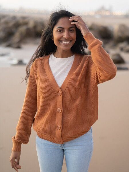 FUXBAU 4Seasons Frauen Strickjacke