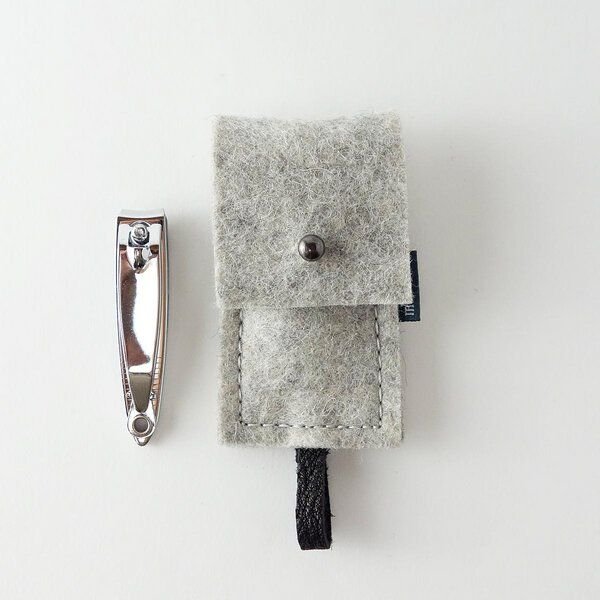 matilda k. manufaktur maniküre-etui minimalistisch aus Filz mit nagelknipser 'franz'