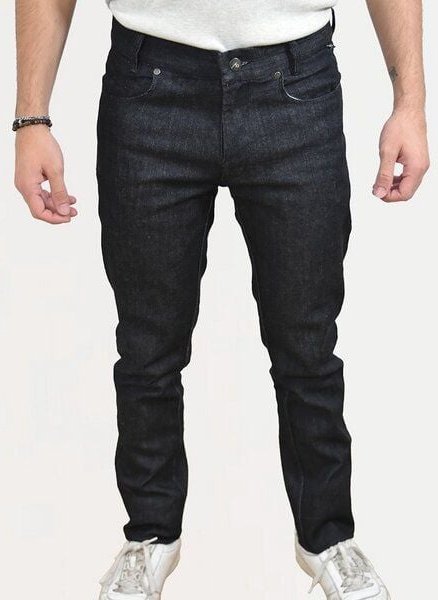 Aatise Straight fid mid-raise Jeans schwarz aus Bio-upgecycelter Baumwolle