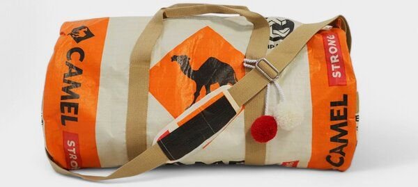 REFISHED fair fashion Tasche 'SPORTY BAG' - upcycelte Zementsäcke