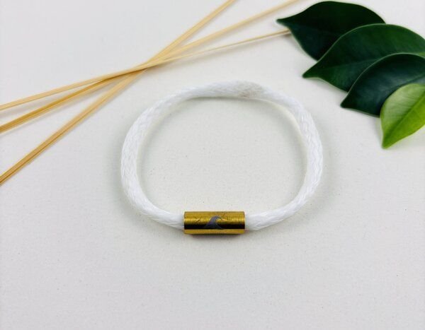 Purewater Upcycling-Geisternetzarmband mit gravierter Welle (Unisex)