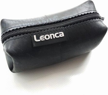 Leonca Kulturbeutel aus Traktorschlauch in 2 Größen