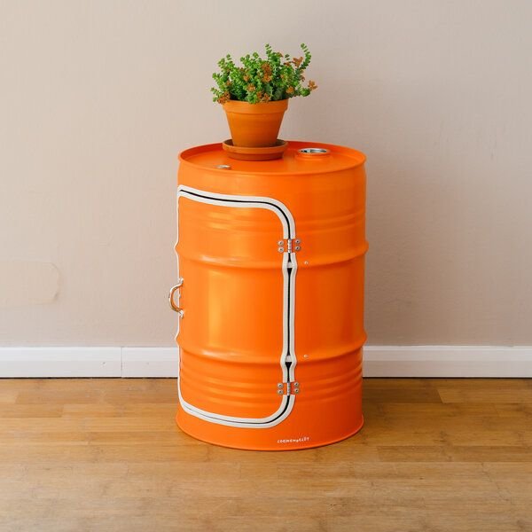 Lockengelöt Minibar mit Tür aus einem kleinen Ölfass Hamburger Ölfass, made in Hamburg.