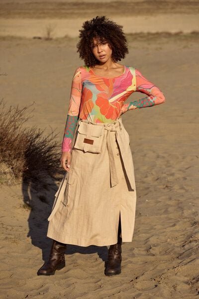 Thumbnail - Midi-Rock Madu – 100% Leinen – Safari-Stil mit Taschen & asymmetrischem Schnitt – Fair produziert in EU – KOKOworld