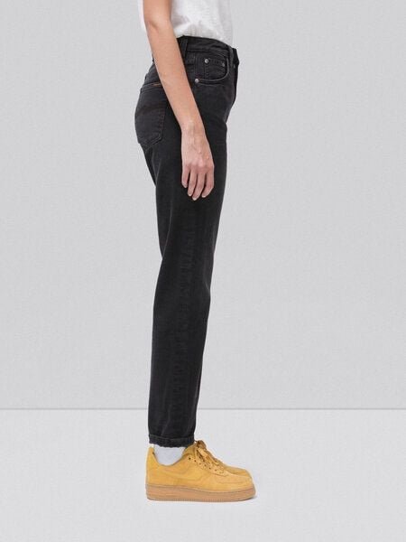 Nudie Jeans Breezy Britt Black Worn