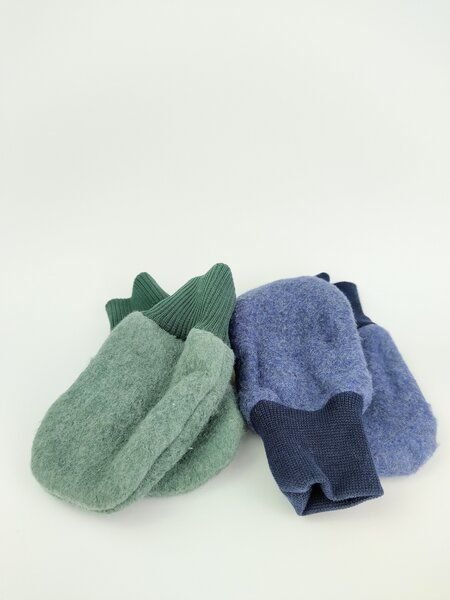 Thumbnail - MIRRORMONKEY Baby-Handschuhe aus weichem Bio-Baumwoll-Fleece, blau oder grün, vegan