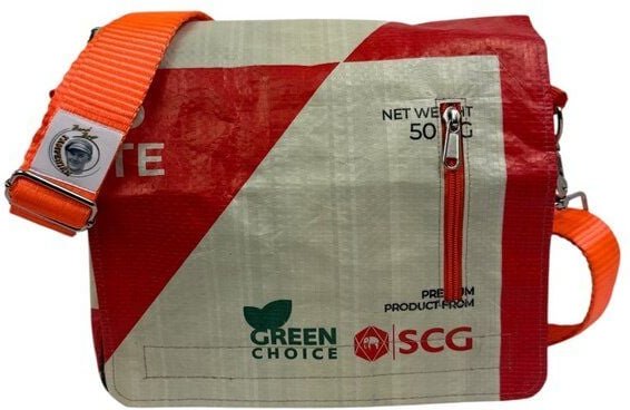 Beadbags Umhängetasche CR6TJ recycelter Zementsack