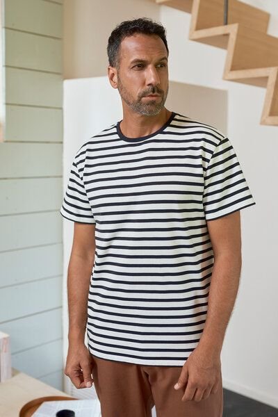 About Companions Festes T-Shirt ALOIS aus kompakter Bio-Baumwolle