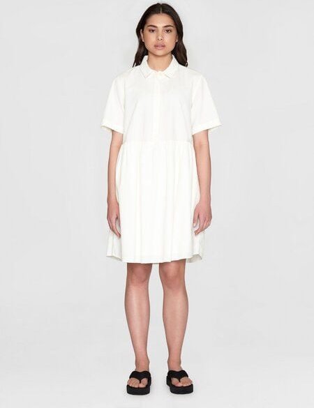 KnowledgeCotton Apparel Kurzes T-Shirt Kleid - Seersucker - aus Bio-Baumwolle