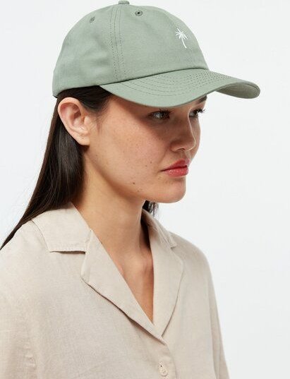 Givn Berlin Dad Cap GBTIM (PALM TREE) aus Bio-Baumwolle mit Stickerei - Eucalyptus Green