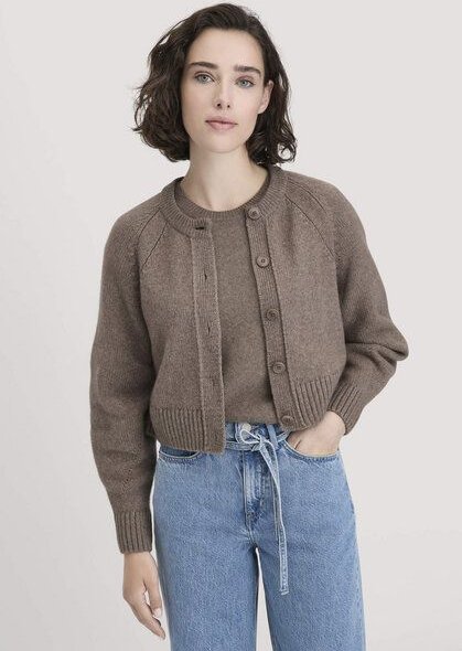 hessnatur Strick Jacke Relaxed Cropped aus Bio-Merinowolle mit Bio-Baumwolle