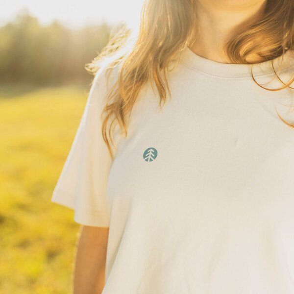 picea (by bleed) Hügel T-Shirt