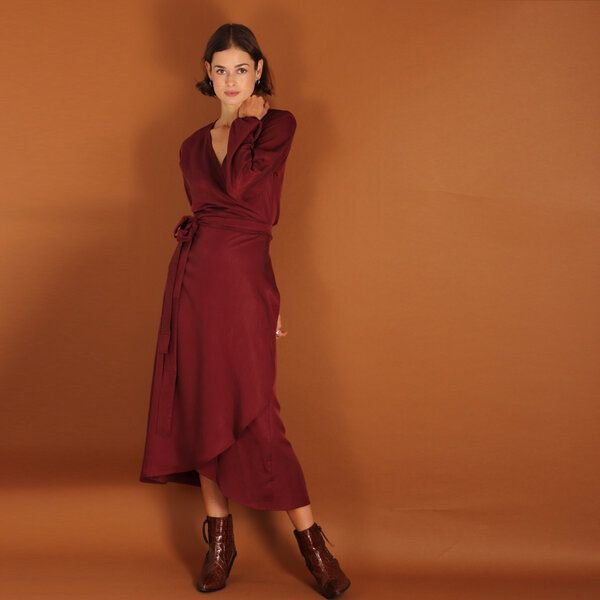 Thumbnail - ManduTrap Langärmeliges Tencel Wickelkleid Tara in blau oder berry