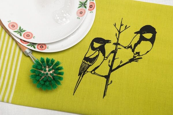 Hirschkind Bio & Fair-Trade-Geschirrtuch "Kohlmeisen" hellgrün