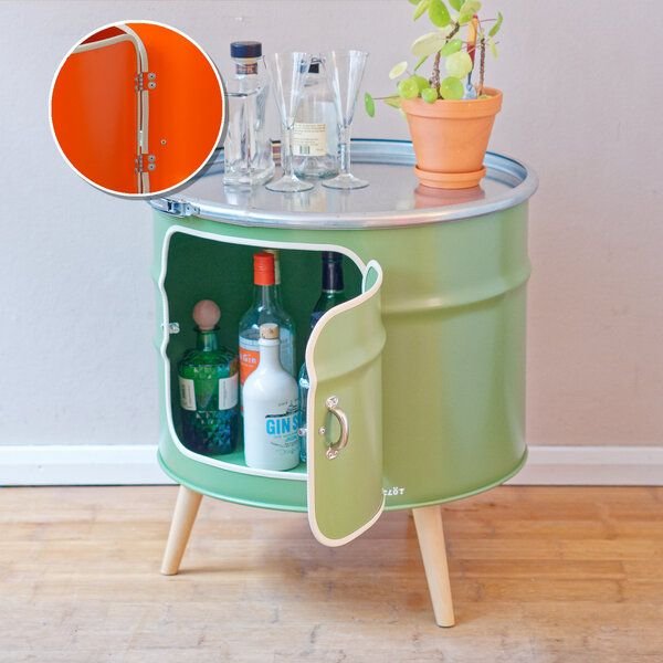 Lockengelöt Bar Kommode aus einem Hamburger Ölfass