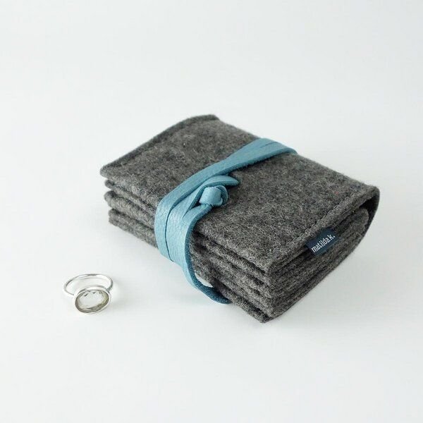 matilda k. manufaktur Schmuckaufbewahrung 'schmucknest' mittel aus Filz dunkelgrau 'matilde'