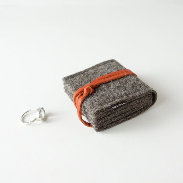 matilda k. manufaktur Schmuckaufbewahrung 'schmucknest' klein aus Wollfilz braun 'margarete'