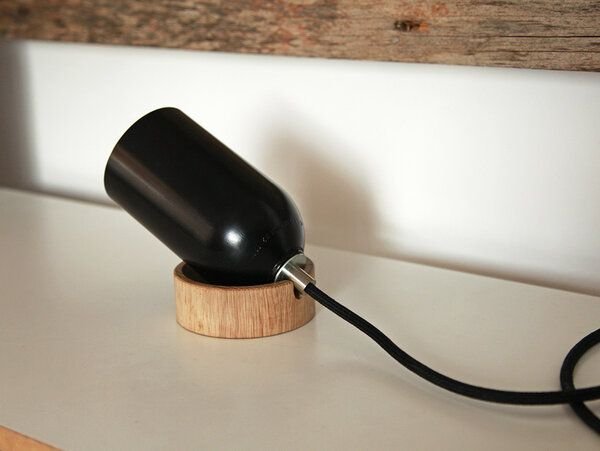 werkvoll by Lena Peter Upcycling Bodenleuchte FIRELIGHT - recycelte Feuerlöscher