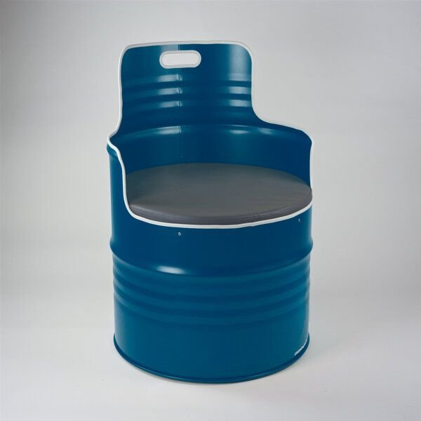 Lockengelöt Sessel (2) aus einem Hamburger Ölfass