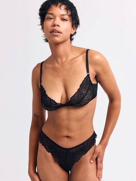 erlich textil Fluid Lace Brazil String mit Spitze aus recyceltem Polyamid, made in Europe