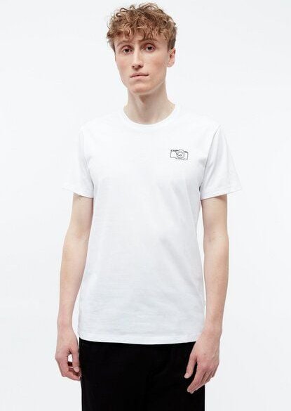 Givn Berlin T-Shirt GBCOLBY (CAMERA) aus Bio-Baumwolle mt Stickerei