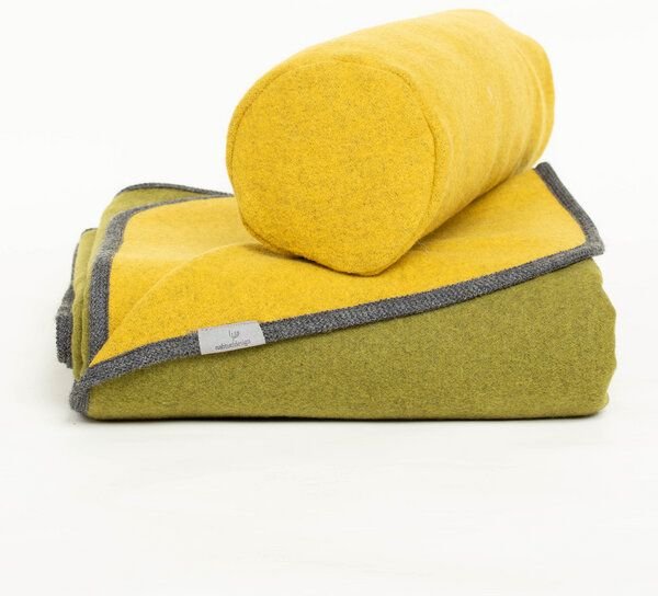 nahtur-design Nackenrolle und warme Lodendecke im Set | Kuschelset