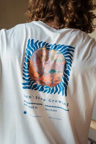 Kultgut NEW Upcycling Generation- Artdesign - Bioshirt / Dont Stop Growing