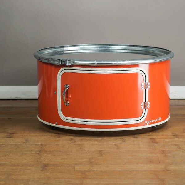 Lockengelöt Little Bob mit Tür - Couchtisch aus einem Hamburger Ölfass