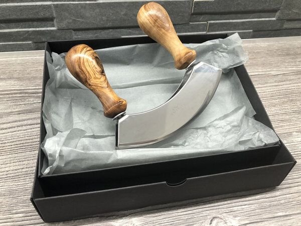 Olivenholz erleben Wiegemesser DESIGN mit gedrechselten Griffen in Geschenkbox