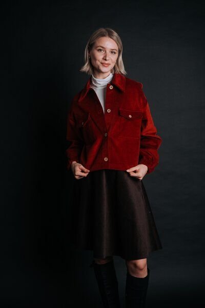 De IONESCU Cordjacke für Damen – weiche Textur, natürliche Wärme, müheloser Stil