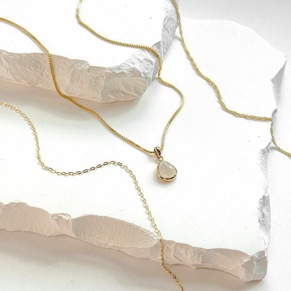 MOANINA Kette Nola Mondstein • 8k Echtgold