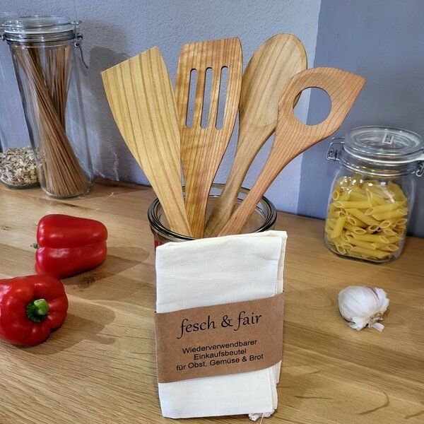 Biodora Kirschholz Kochlöffel und Pfannenwender im Einkaufsbeutel