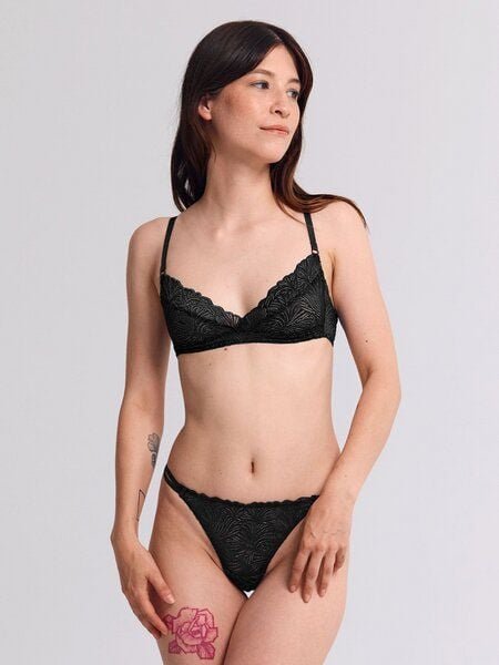 erlich textil Fluid Lace String mit Spitze aus recyceltem Polyamid, made in Europe