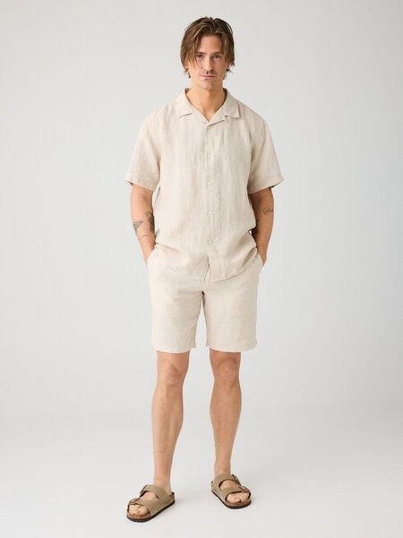 Thumbnail - KnowledgeCotton Apparel Leinenhemd Box Fit - Short Sleeve - aus Bio-Leinen