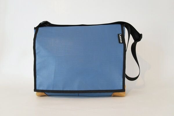 Leonca Taschen aus Turnmatte & Turnbockleder in 5 Größen