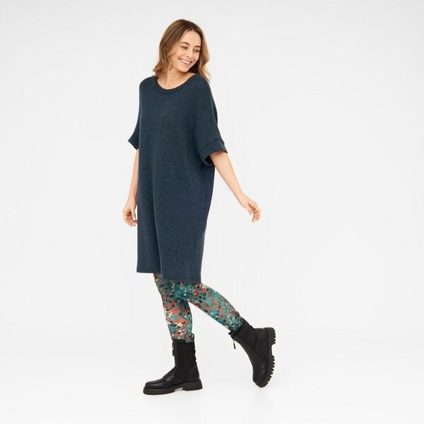 WiDDA berlin Strickkleid SNUG petrol aus recycelter Wolle