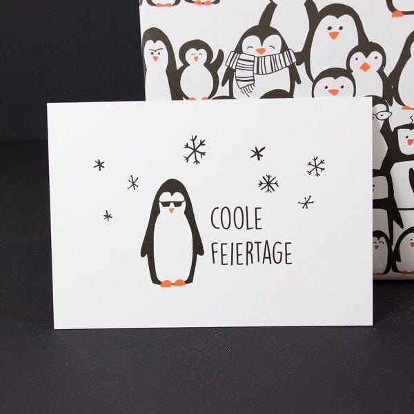Bow & Hummingbird Postkarte "Coole Feiertage"