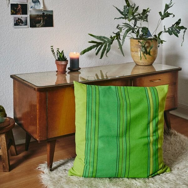 HängemattenGlück Sofakissen / Kopfkissen aus reiner Bio Baumwolle (Bezug und Füllung) 60x60cm Grüntöne