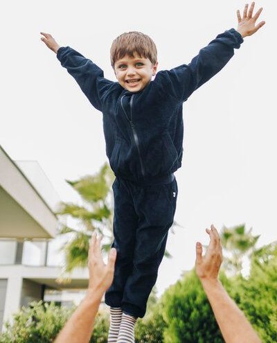 Leela Cotton Nachhaltige Kinder Cord Baseballjacke – 100% Bio Baumwolle, feiner Cordstoff, Jacke, Sweatjacke, Cordjacke,...