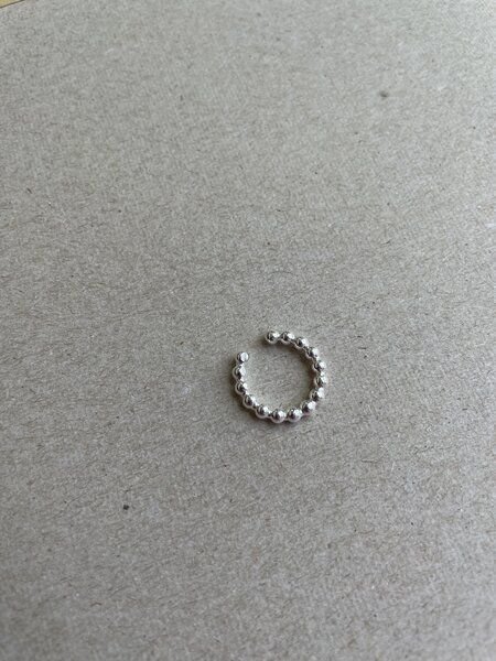 noemvri fashion label Kugel-earcuff Lucy