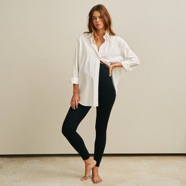 The Mama Set Oversized Poplin Shirt „The Oversized Poplin Shirt“ Hochwertiges Popeline-Hemd für Schwangerschaft & Stillz...